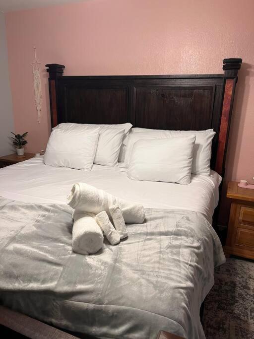 Healing Haven King Bed Suite Dallas Zewnętrze zdjęcie