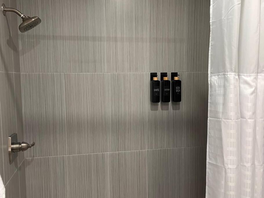 Healing Haven King Bed Suite Dallas Zewnętrze zdjęcie